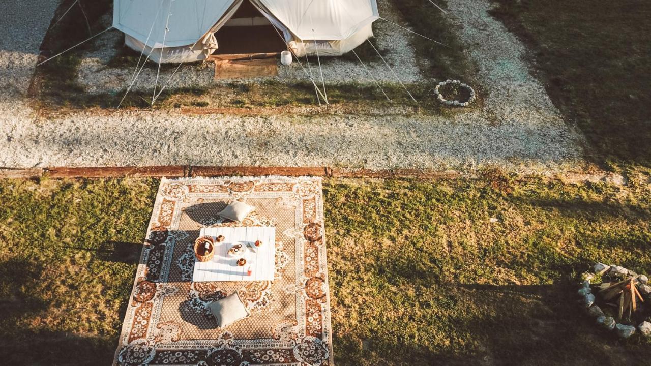 Bozsky Glamp Hotell Valtice Exteriör bild