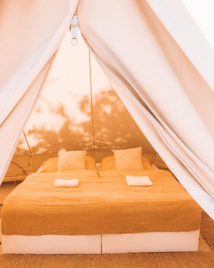Bozsky Glamp Hotell Valtice Exteriör bild