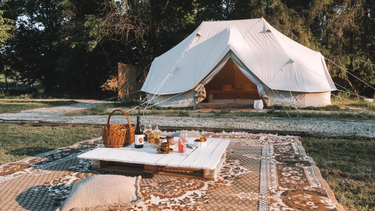 Bozsky Glamp Hotell Valtice Exteriör bild